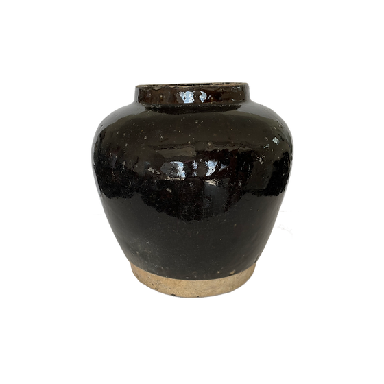 products/1682440663_leon-glazed-pottery.-from-8-inc-tall-199.00-from-11-inc.-tall-249.00-from-13-inc.-tall-289.00