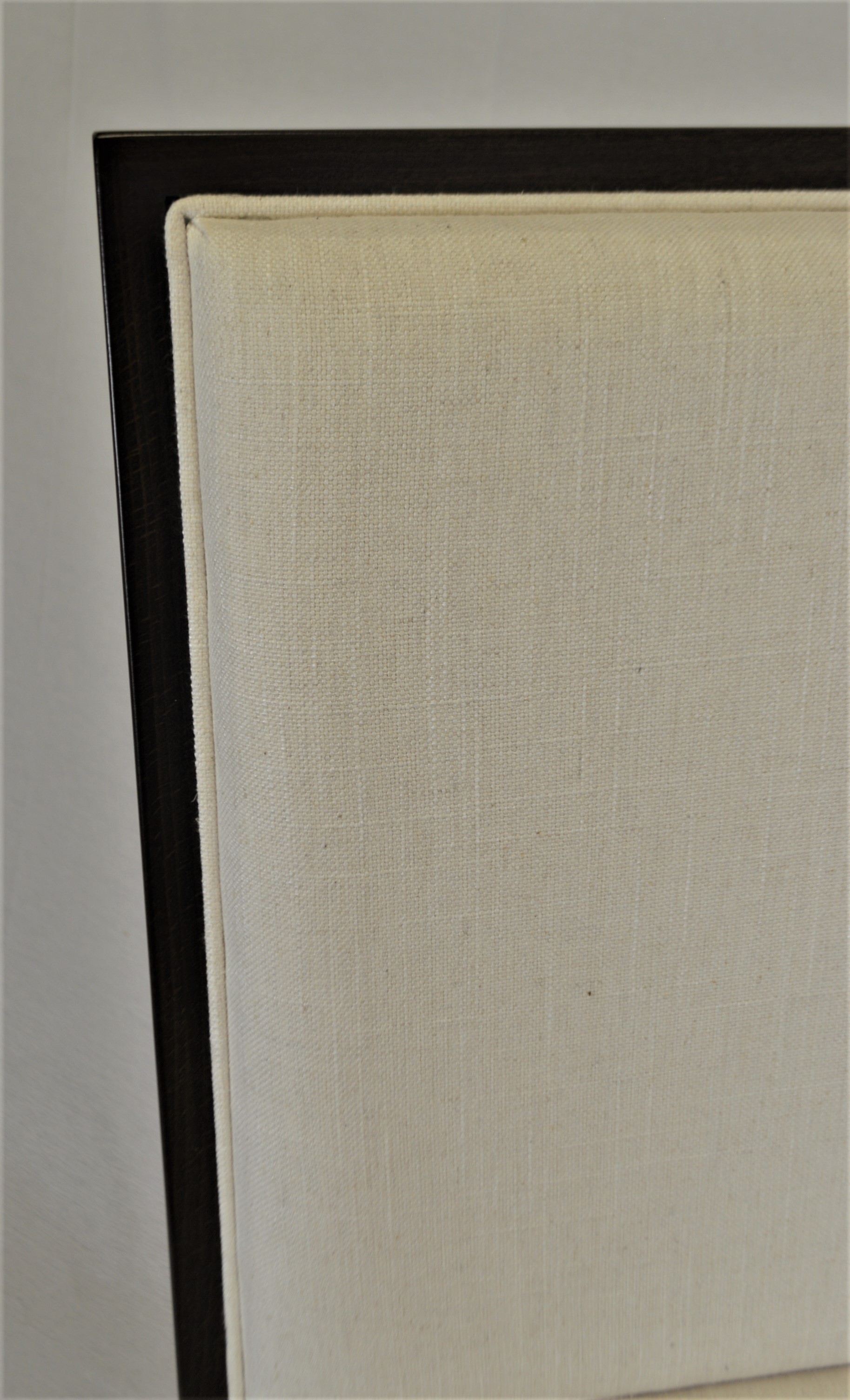 products/637-close-up-side-of-chair-back