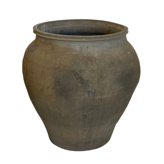2023-05/1682970206_louis-v-vintage-large-pot-from-22-inches-tall-899.00.png