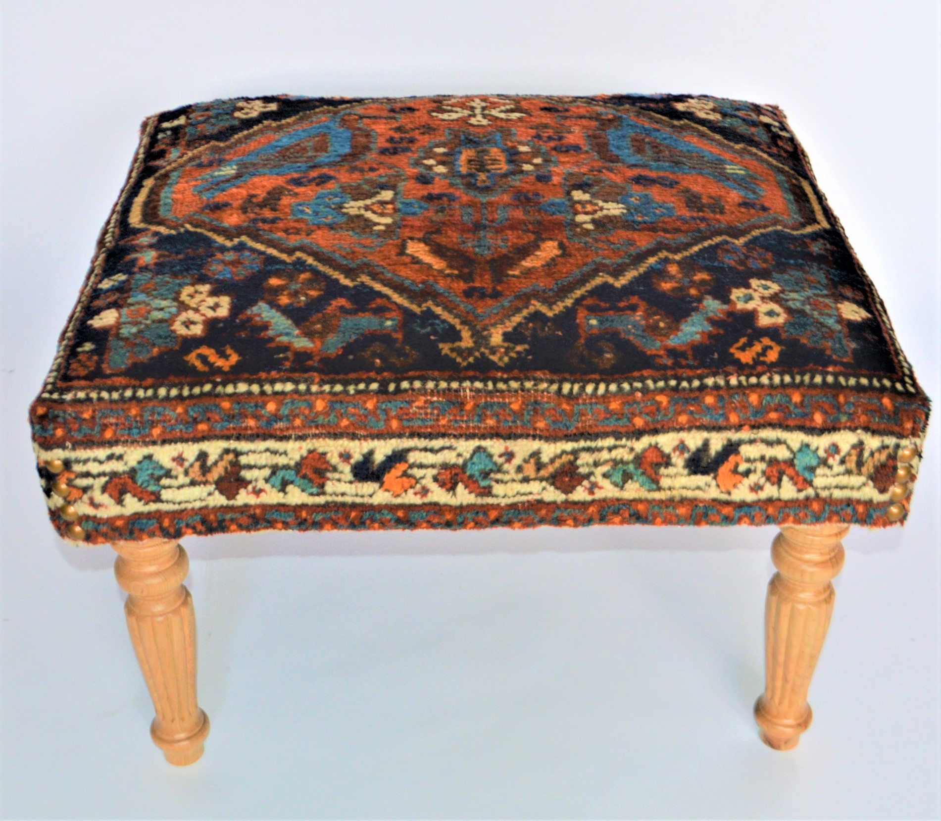 products/19th-century-rug-covered-bench-2-.jpg